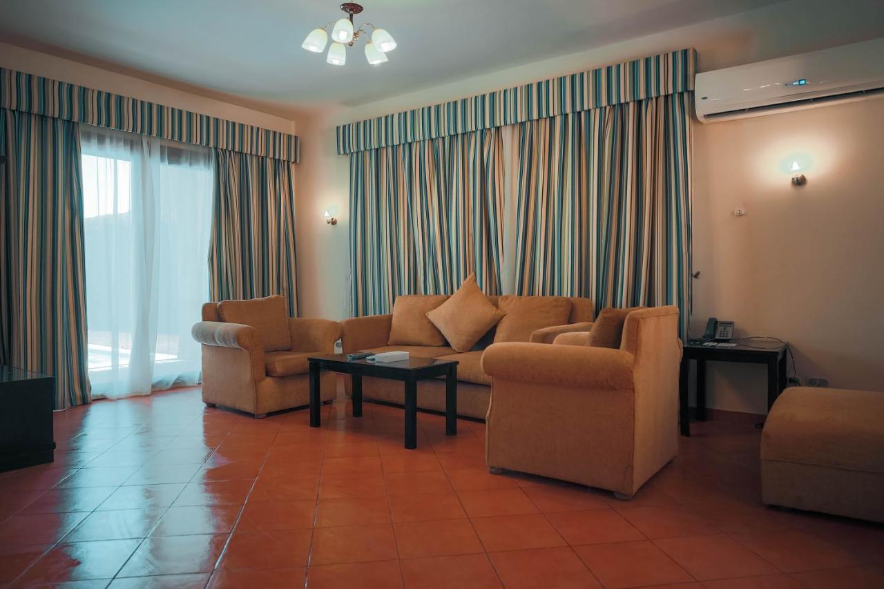 Cancun Sokhna Resort & Villas Айн-Сохна Экстерьер фото